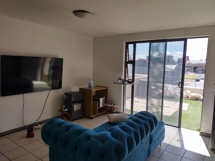 1 Bedroom Property for Sale in Zonnebloem Western Cape